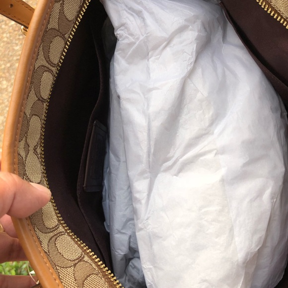 NWT Coach  Zip Top Tote In Signature With Stripe - Picture 6 of 8